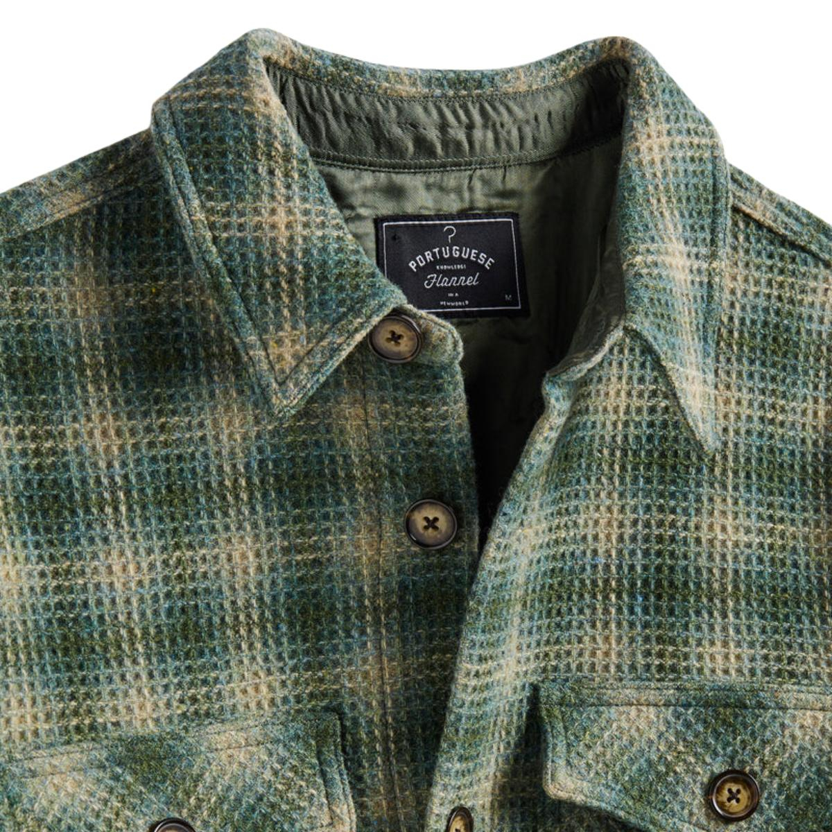 Portuguese Flannel Waffle Overshirt in Green, hergestellt aus den feinsten exklusiven Stoffen Portuguese Flannel Waffle Overshirt in Green, hergestellt aus den feinsten exklusiven Stoffen