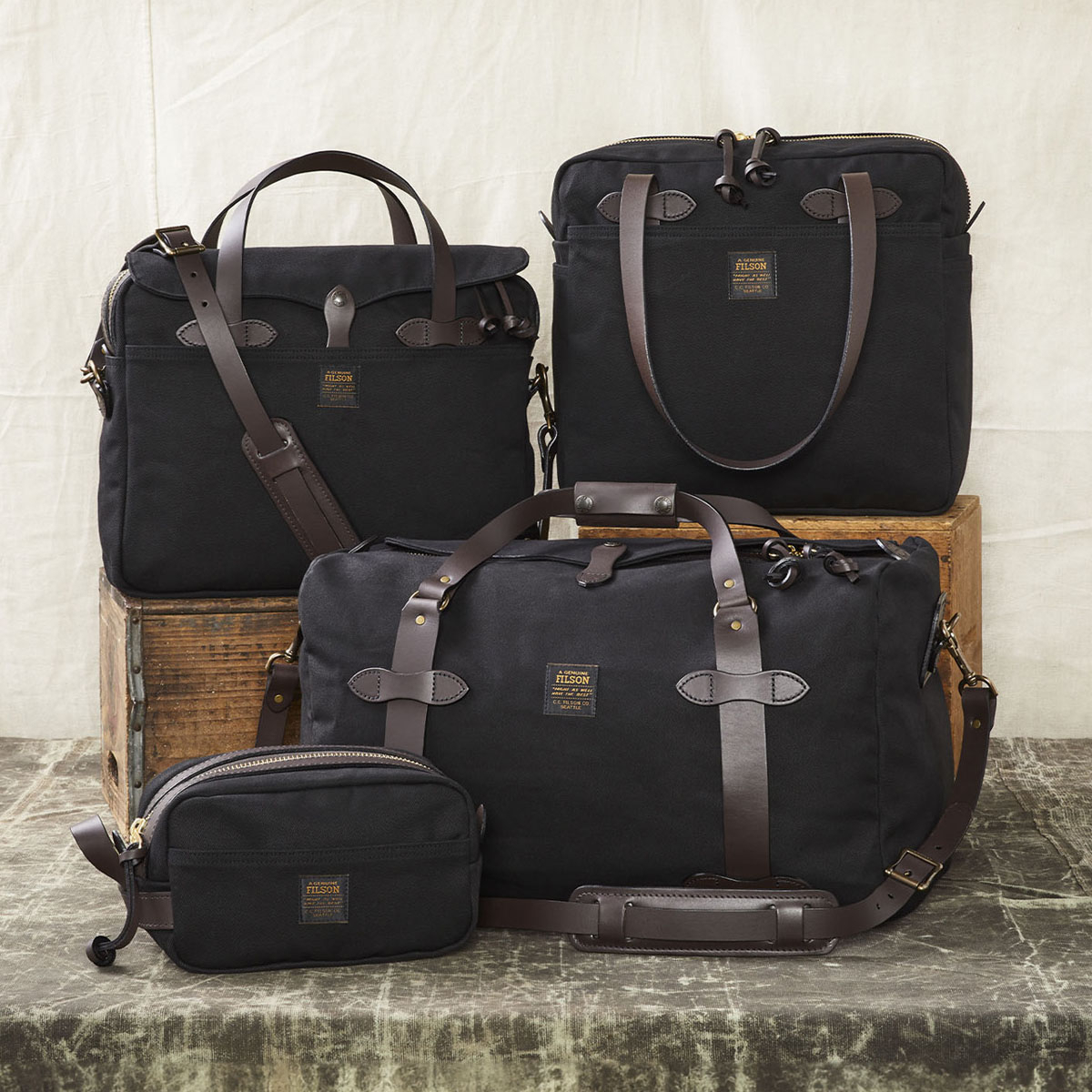 Filson tote black shop