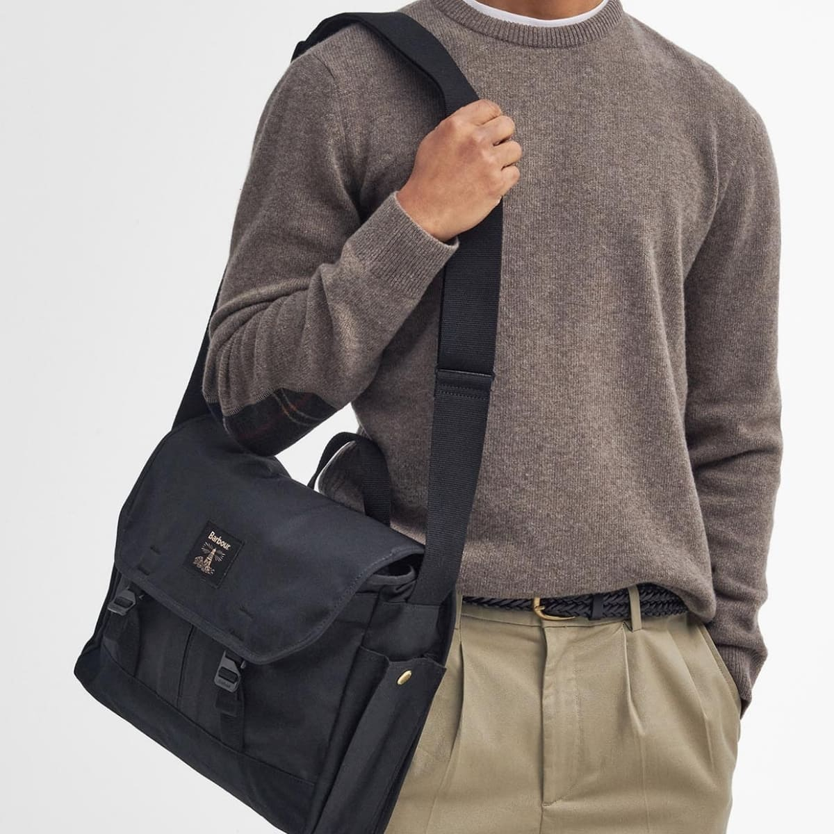 Barbour Field Wax Messenger Bag Black, Great laptop bag voor work and school.