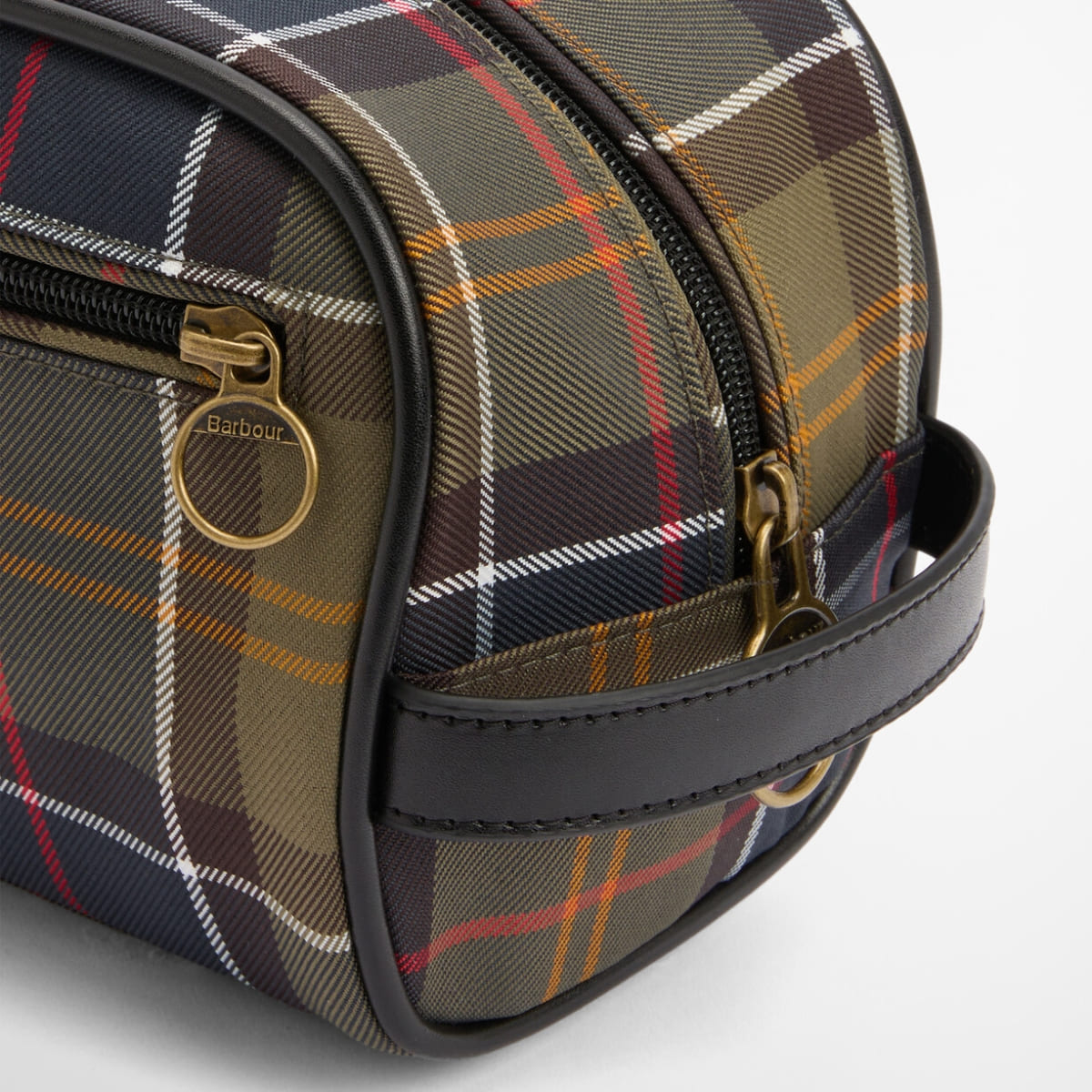 Barbour Wash Bag Classic Beacon, luxury leather, stylish design, perfect for organized travel