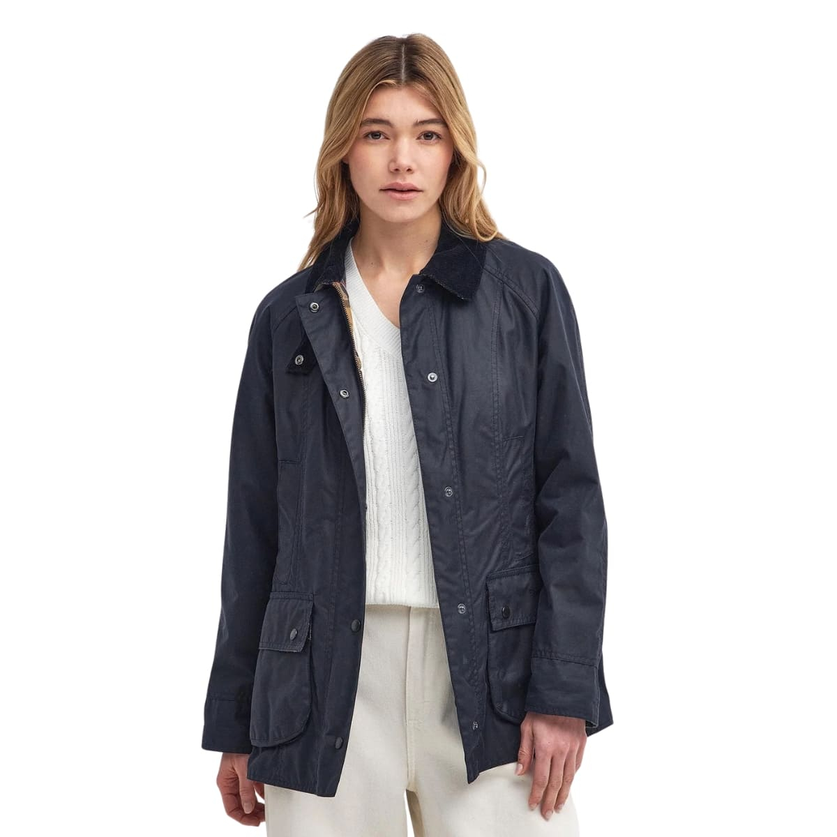 Barbour Beadnell Wax Jacket Navy, ikonische Wachjacke, die klassischen britischen Stil mit praktischem Schutz kombiniert
