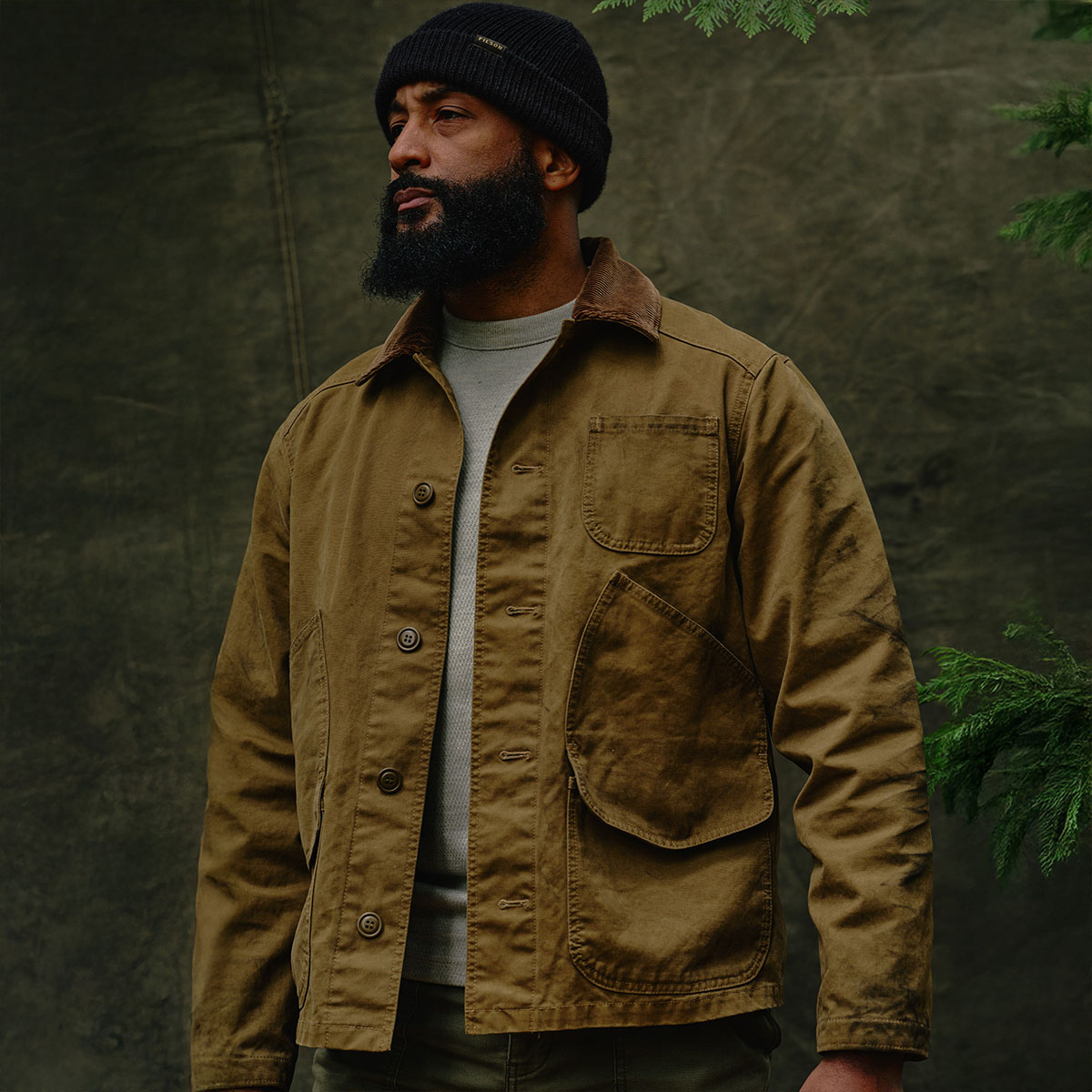 Filson Canvas Outfitter Jacket Kangaroo, klassische, leichte Canvas-Jacke. Leicht und außergewöhnlich langlebig Filson Canvas Outfitter Jacket Kangaroo, klassische, leichte Canvas-Jacke. Leicht und außergewöhnlich langlebig
