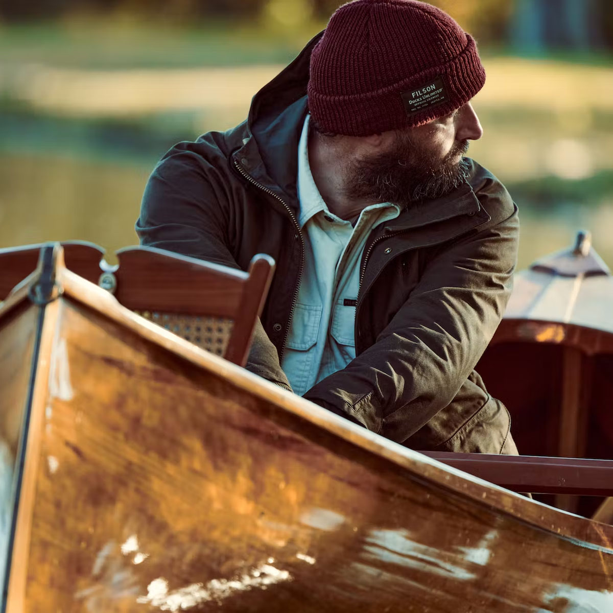 Filson All Season Rain Coat Root, ein gewachster Lieblingsmantel für vielseitigen, ganzjährigen Tragekomfort
