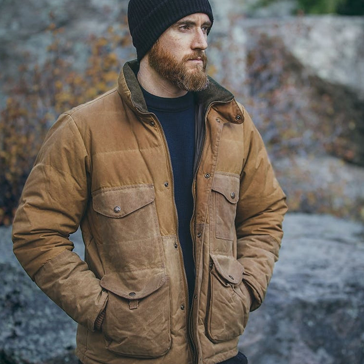 Filson Down Cruiser Jacket Dark Tan, eine warme, vielseitige und robuste Daunen Jacke