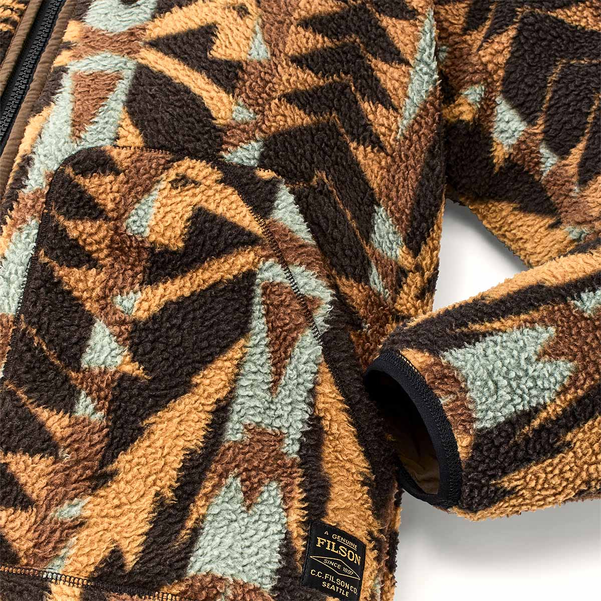 Filson Reversible Pile Fleece Jacket Brown/Night Camp, gefertigt aus 4-Unzen-Ripstop-Nylon + 9,5-Unzen-Hochflor-Fleece