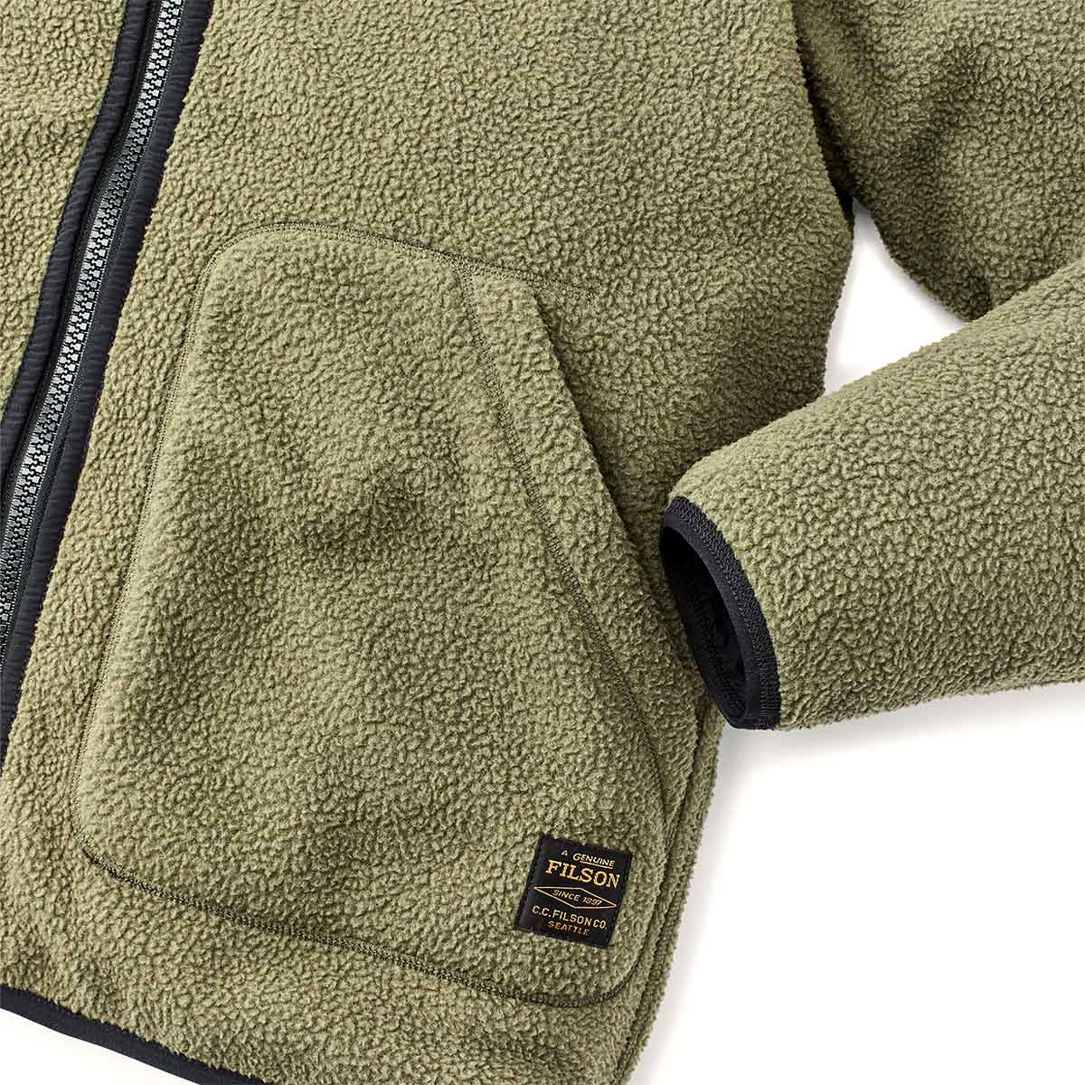 Filson Reversible Pile Fleece Jacket Dark Olive Drab, gefertigt aus 4-Unzen-Ripstop-Nylon + 9,5-Unzen-Hochflor-Fleece