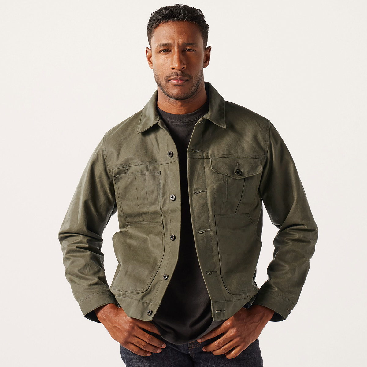 Filson Tin Cloth Short Lined Cruiser Jacket Military Green, die ideale Arbeitsjacke für kaltes, nasses Wetter