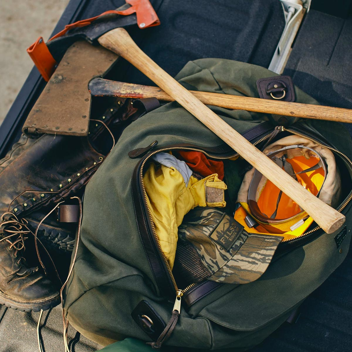 Filson Duffle Medium Otter Green, perfekt für einen Wochenendausflug oder eine kleine Geschäftsreise