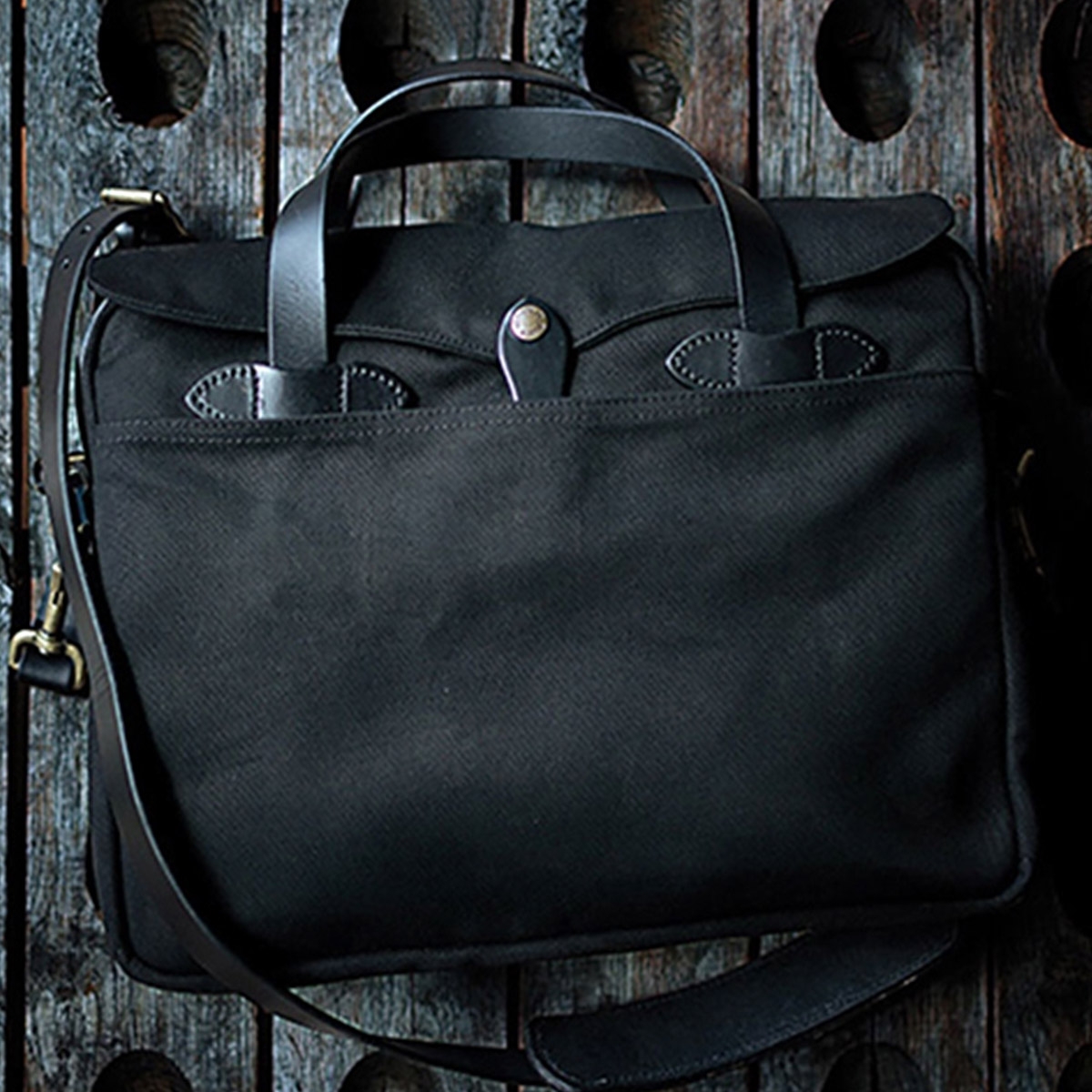 Filson Original Briefcase Black, Stilvolle Aktentasche von Filson