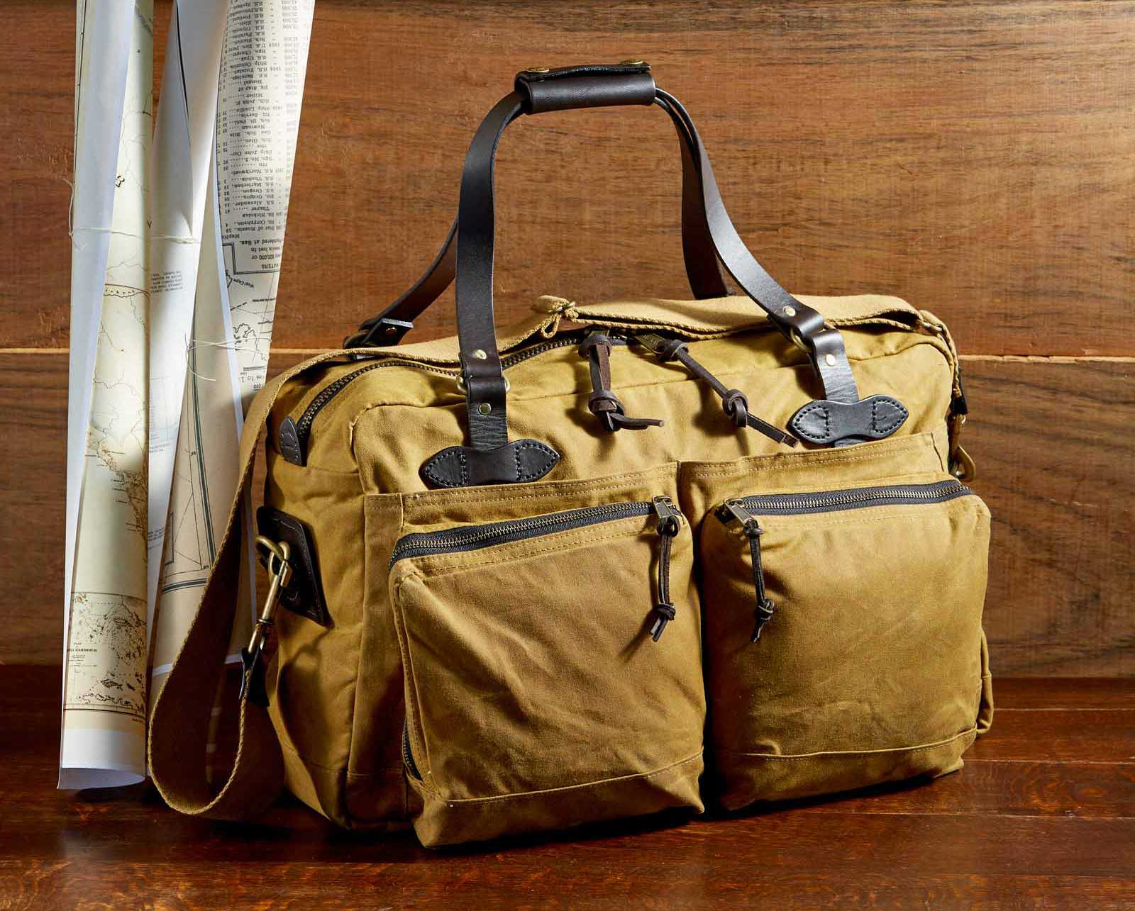 Filson 48-Hour Tin Cloth Duffle Bag Dark Tan, diese tolle Tasche ist der perfekte Geschäftspartner auf Reisen