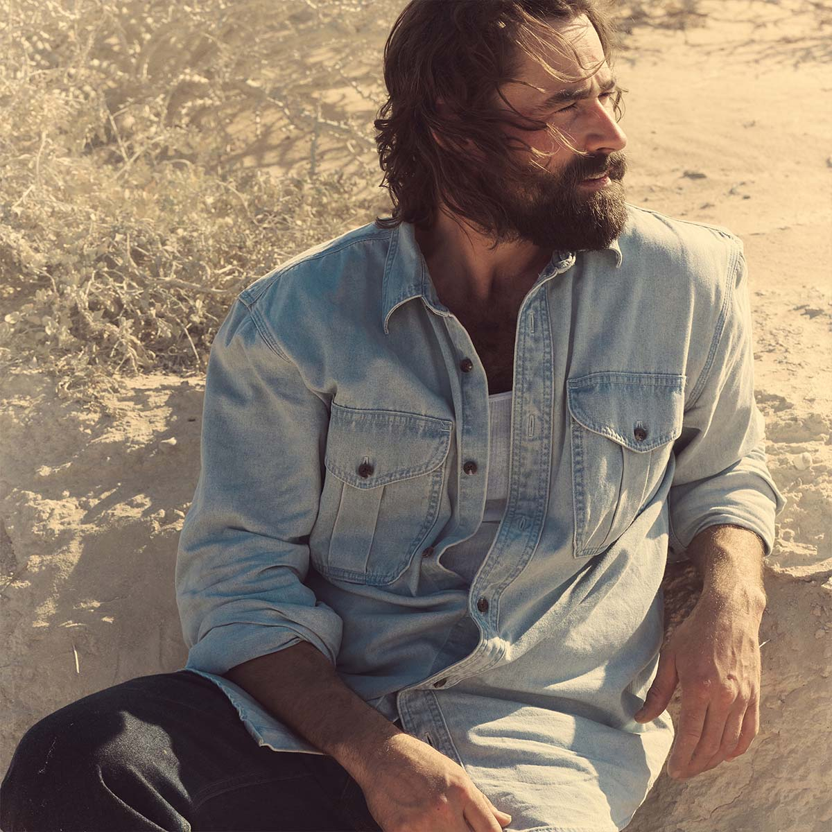 Filson Denim Guide Shirt Light Indigo, robustes und einsatzbereites Denim-Hemd