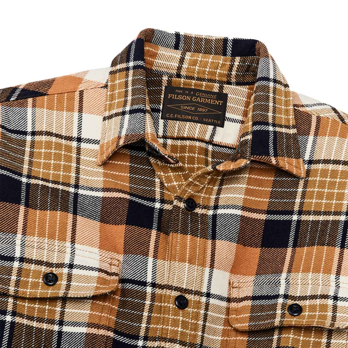 Filson Vintage Flannel Work Shirt Navy Cumin Red, Detail