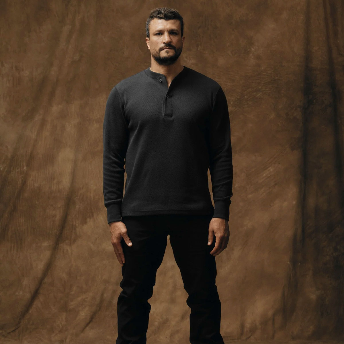 Filson Waffle Knit Henley Faded Black, ein idealer Baselayer f&uuml;r kalte Wetterbedingungen