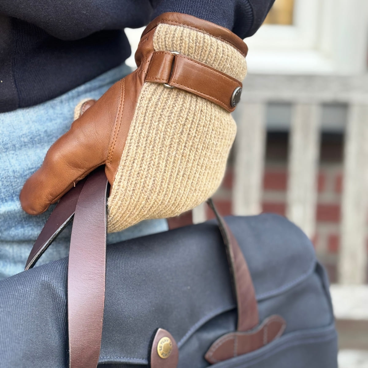 Hestra Christopher Glove Hellbraun &ndash; Elegante Lederhandschuhe f&uuml;r Herren | BeauBags