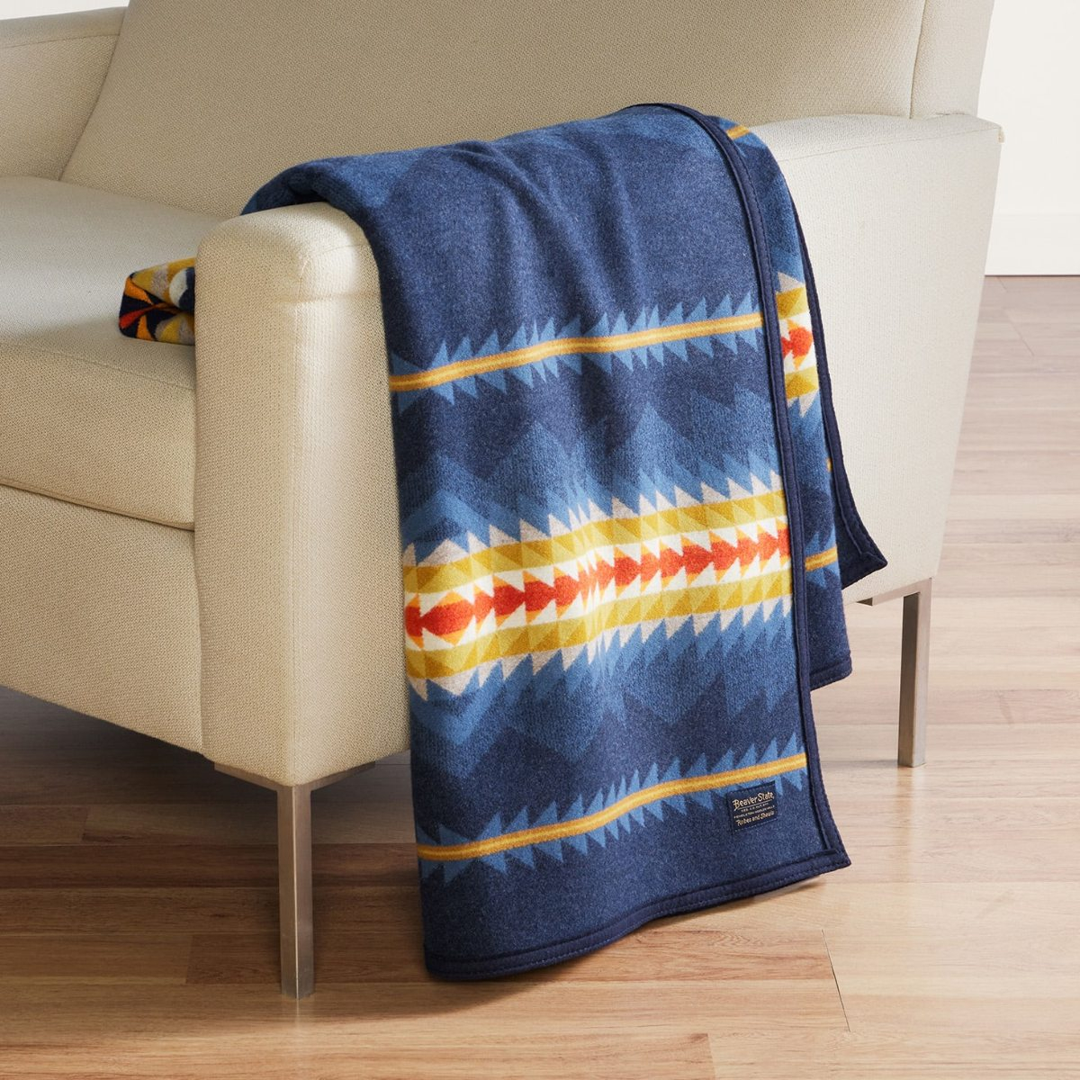 Pendleton Jacquard Napped Robes Kollektion, Decken perfekt zum Überwerfen über ein Bett, für Picknicks, Camping oder zum Einkuscheln drinnen