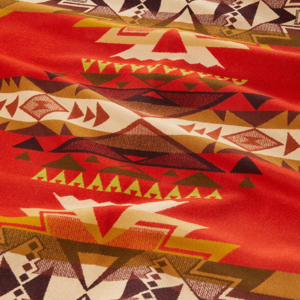 Pendleton Jacquard Unnapped Blanket Robe Highland Peak Red, Limited Edition wunderschöne Qualitätsdecke.