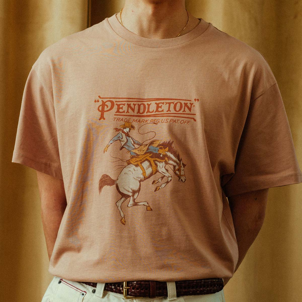 Pendleton Rodeo T-Shirt Khaki, bestellen bei BeauBags, Autorisierter Internationaler Pendleton Händler Pendleton Rodeo T-Shirt Khaki, bestellen bei BeauBags, Autorisierter Internationaler Pendleton Händler