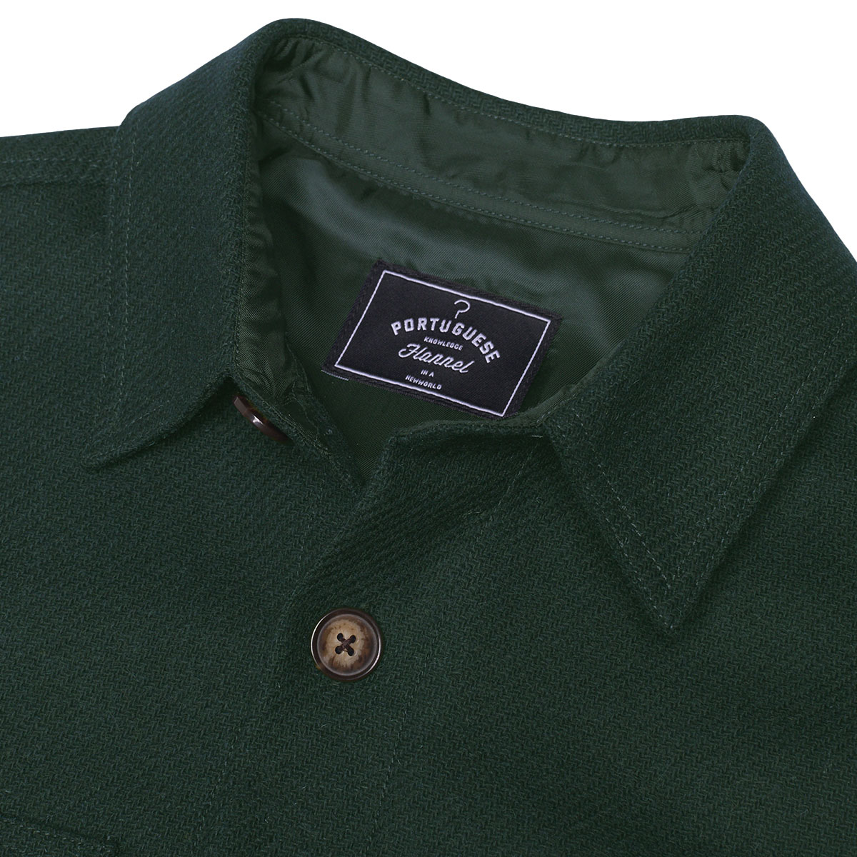 Portuguese Flannel Wool Field Overshirt Green, hergestellt aus den feinsten exklusiven Stoffen