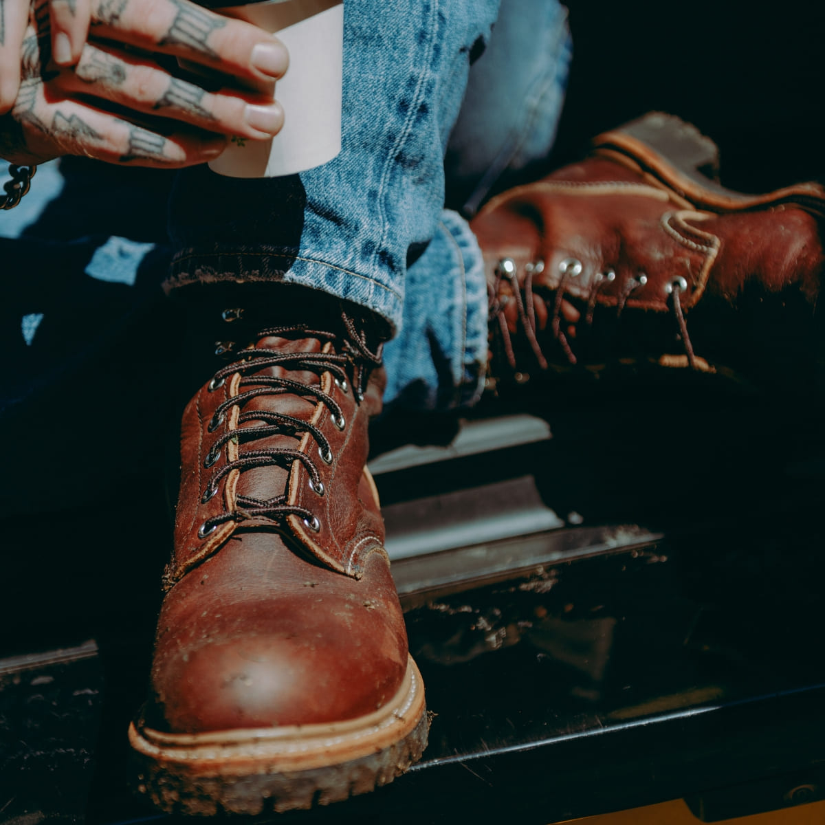 Red Wing 4585 Logger Boot Briar Oil Slick ist ein robuster, vielseitiger Schuh für Männer, die Qualität und Charakter schätzen. Red Wing 4585 Logger Boot Briar Oil Slick ist ein robuster, vielseitiger Schuh für Männer, die Qualität und Charakter schätzen.