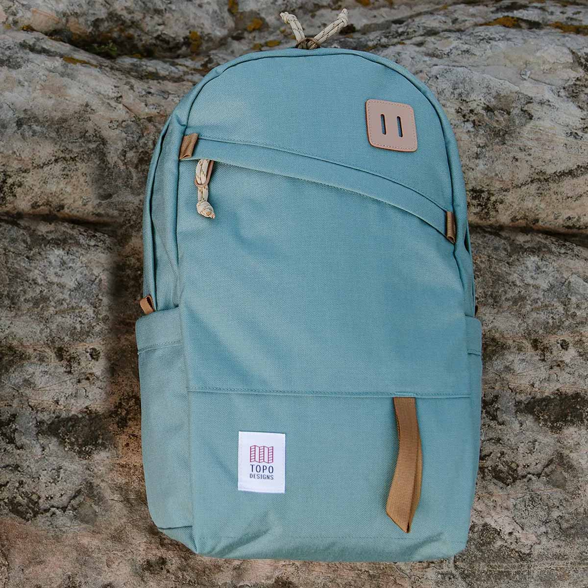 Topo Designs Daypack Classic Mineral Blue, der ideale Rucksack für den täglichen Gebrauch