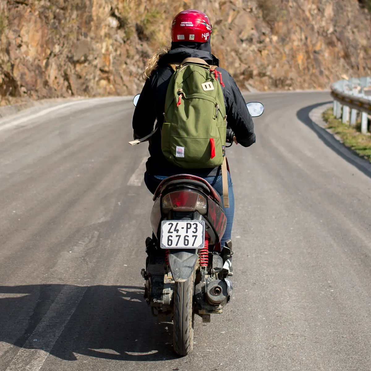 Topo Designs Daypack Classic Olive, der ideale Rucksack für den täglichen Gebrauch