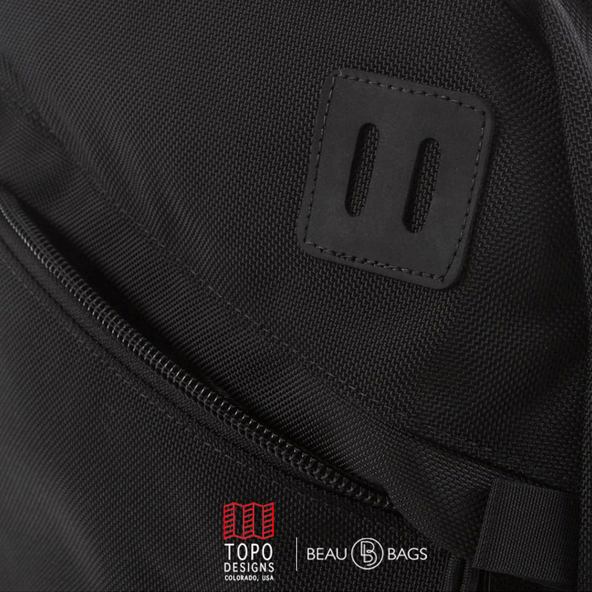 Topo Designs Daypack Ballistic Black/Black Leather, Idealer Reiserucksack für Reise, Stadt, Arbeit oder Schule.