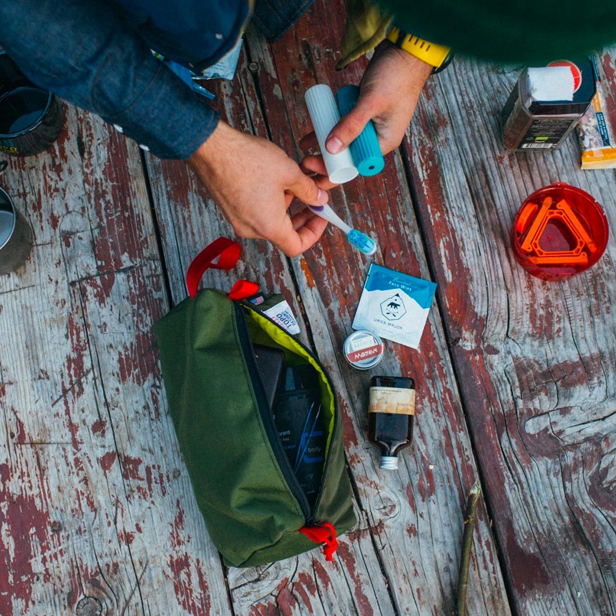 Topo Designs Dopp Kit Olive, Kulturbeutel für minimalistisches Reisen