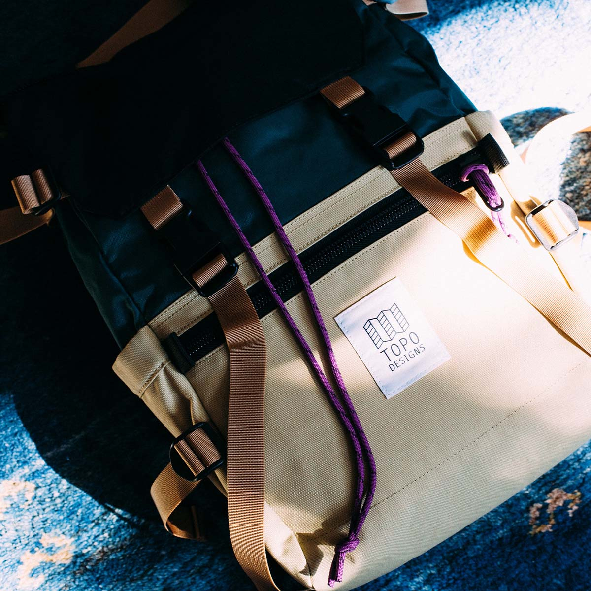 Topo Designs Rover Pack Classic Hemp/Botanic Green, zeitloses Styling und robuster Rucksack mit tollen Funktionalitäten